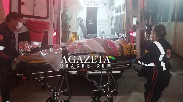 Moto colide com capivara em ramal e duas pessoas ficam feridas no interior do Acre