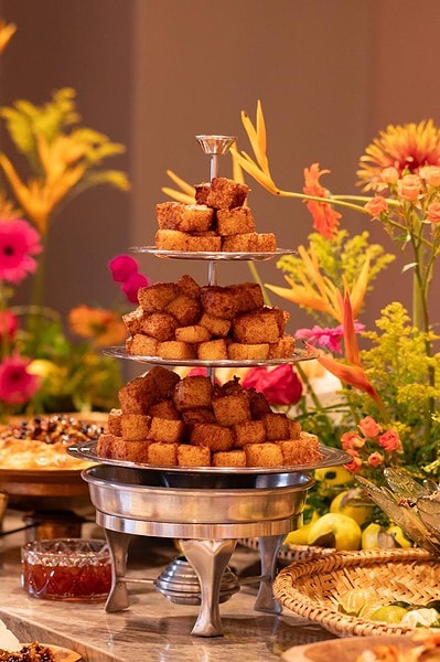 Marina Monteiro celebra aniversário em atmosfera “Tropical Chic” em Rio Branco