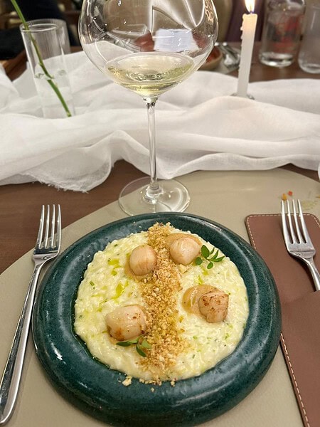 As bodas de prata da advogada Célia Marquezini e do médico Nelson Marquezini foram celebradas na Serra Gaúcha no dia 14