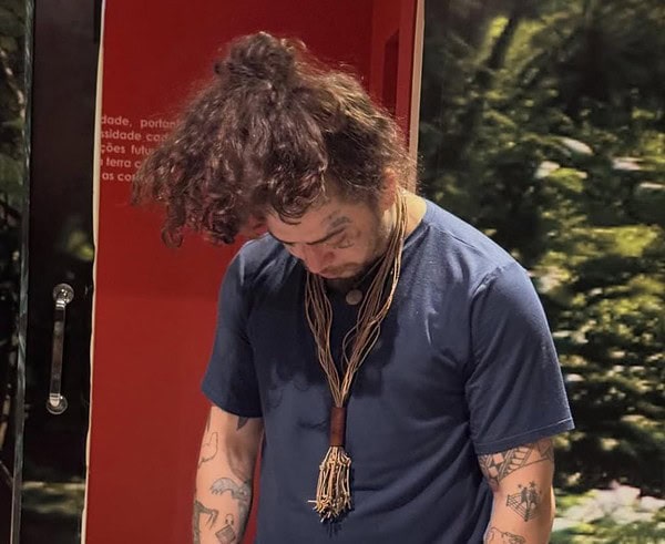 VÍDEO: Whindersson visita museu em Rio Branco e destaca nordestinos no ciclo da borracha: “ligação ficou mais forte”