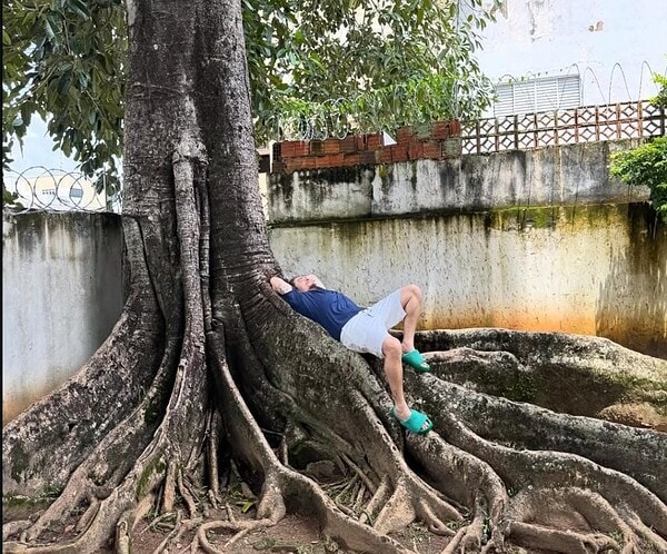 VÍDEO: Whindersson visita museu em Rio Branco e destaca nordestinos no ciclo da borracha: “ligação ficou mais forte”