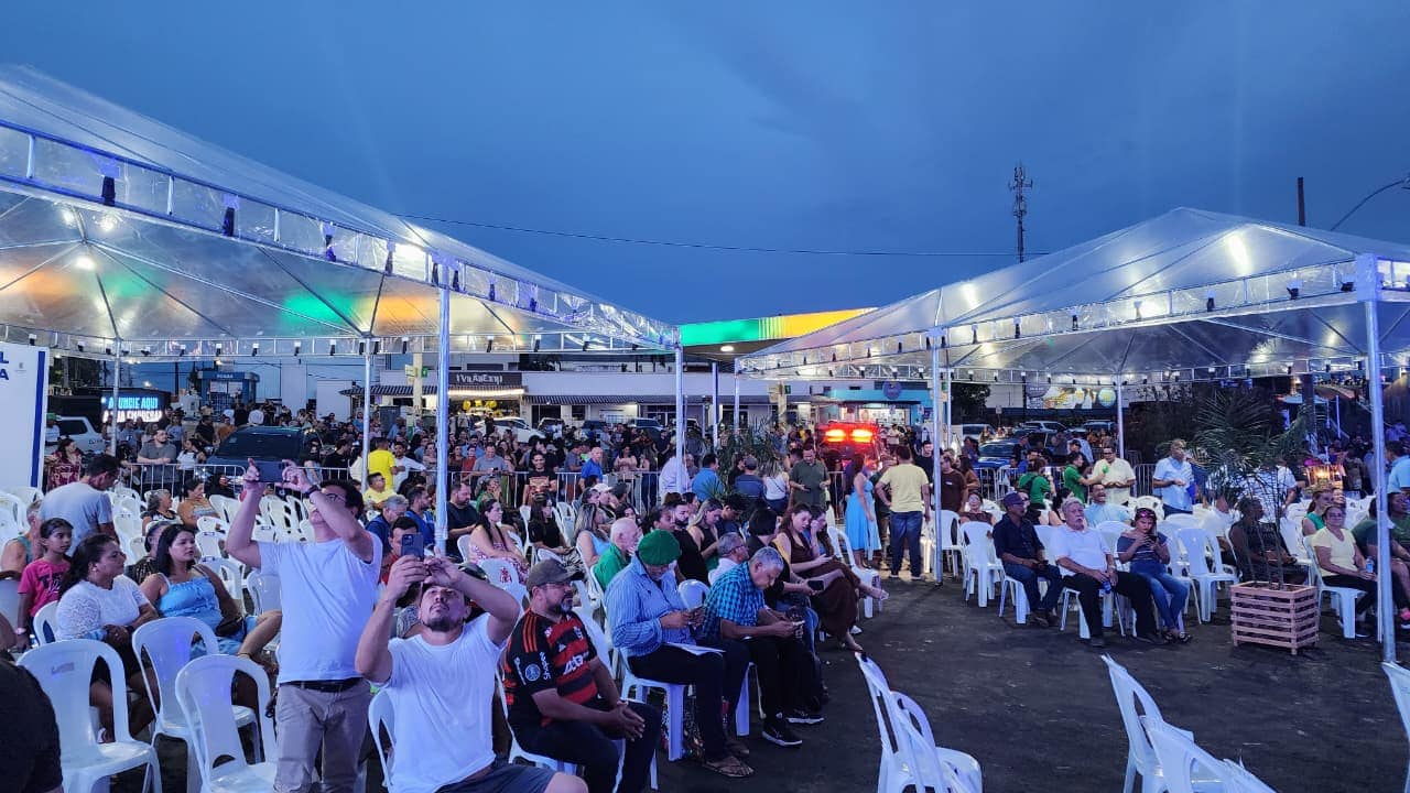 População se aglomera para inauguração do elevado da AABB em Rio Branco