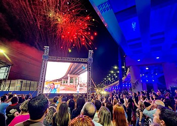 Queima de fogos marca inauguração do viaduto Mamedio Bittar, em Rio Branco