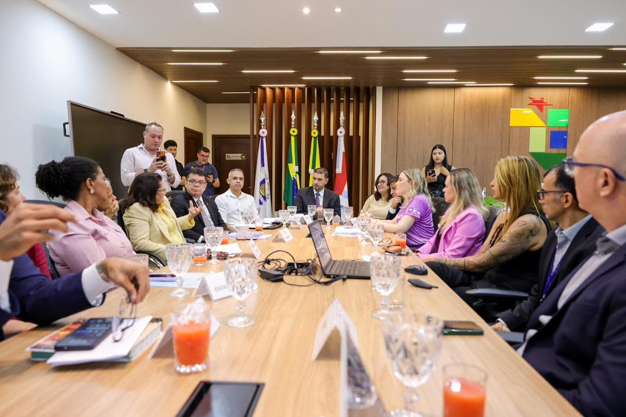 Acre registra 111 órfãos de feminicídio em cinco anos e instituições discutem política de proteção às vítimas