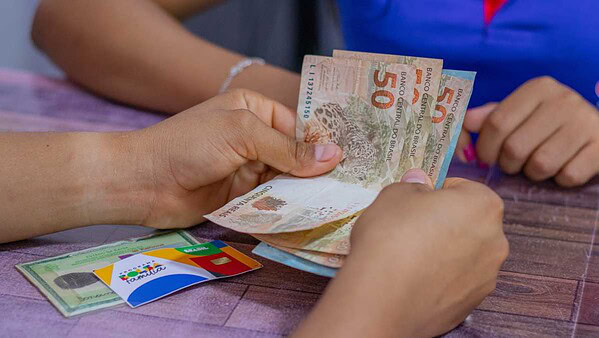 Pagamento do Bolsa Família dia 18/03: NIS final 6,7,8,9 e 0 também recebem nesta data