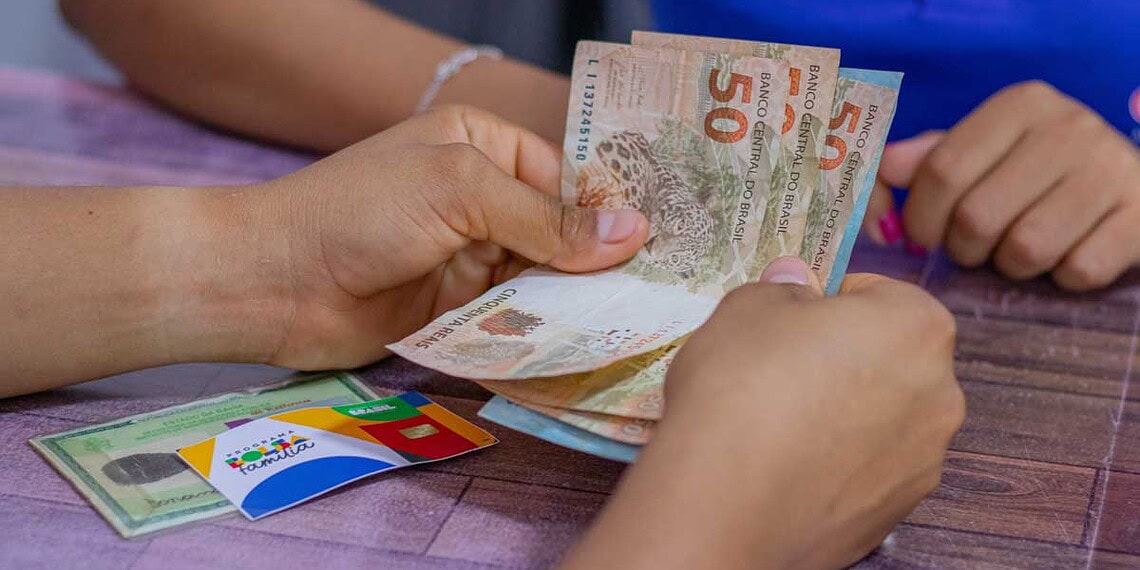 Bolsa Família: Depósitos começam nesta semana; veja que dia você recebe 1 Foto: Jeane de Oliveira/ FDR