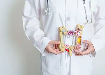 Câncer colorretal cresce entre adultos jovens no Brasil, mostra estudo 2 Foto: Panuwat Dangsungnoen/GettyImages