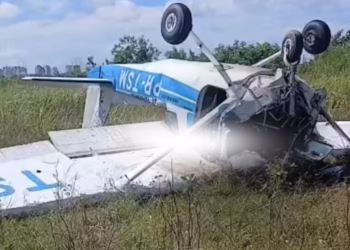 O monomotor caiu logo após a decolagem. Foto: Reprodução