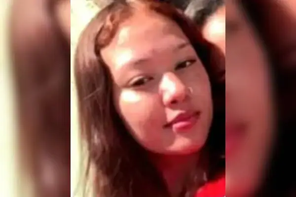 Adolescente de 17 anos morre após micro-ondas explodir em restaurante