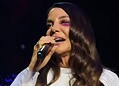 Ivete Sangalo se apresentou em São Paulo com hematoma no rosto e decidiu fazer uma cirurgia na região neste domingo
