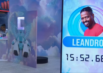 Boneco é o anjo da semana no BBB26. Foto: Globo