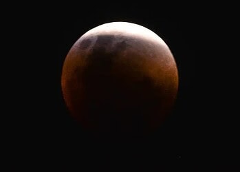 Saiba como será a Lua de Sangue na próxima terça-feira 2 ARQUIVO/MARCELLO CASAL JR/AGÊNCIA BRASIL