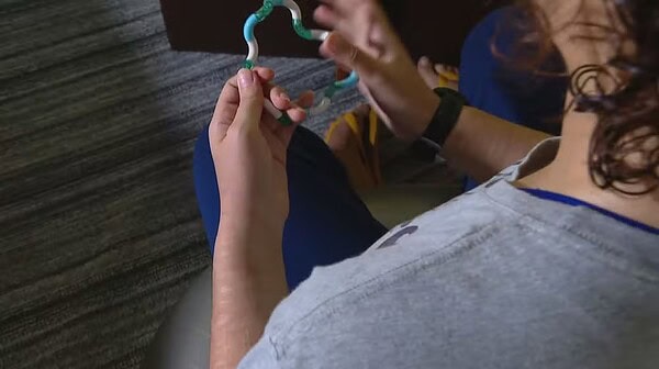 Jovem autista em crise é estuprada após aceitar carona para ir a hospital