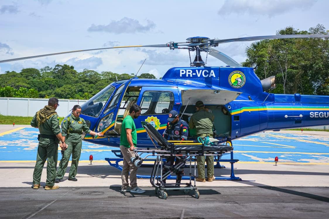 Bebê indígena de 10 meses com pneumonia é resgatado de aldeia no interior do Acre para tratamento em hospital